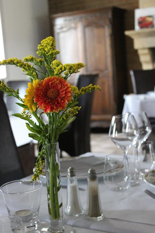 Auberge De Villequier Екстериор снимка