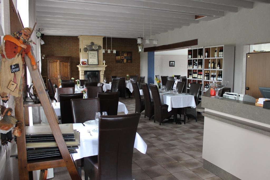 Auberge De Villequier Екстериор снимка