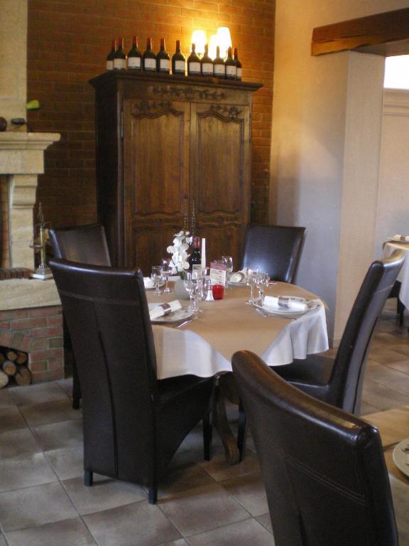 Auberge De Villequier Екстериор снимка