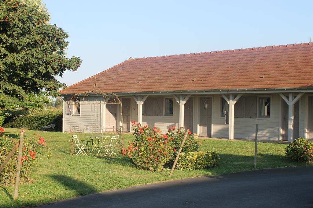 Auberge De Villequier Екстериор снимка